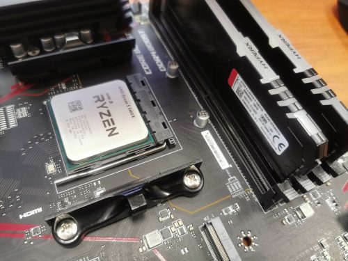 IMG 20210331 133540 500x375 - Собираем системный блок за 100 тыс. руб. Материнская плата MSI на X570 горит красный индикатор LED CPU, чёрный экран