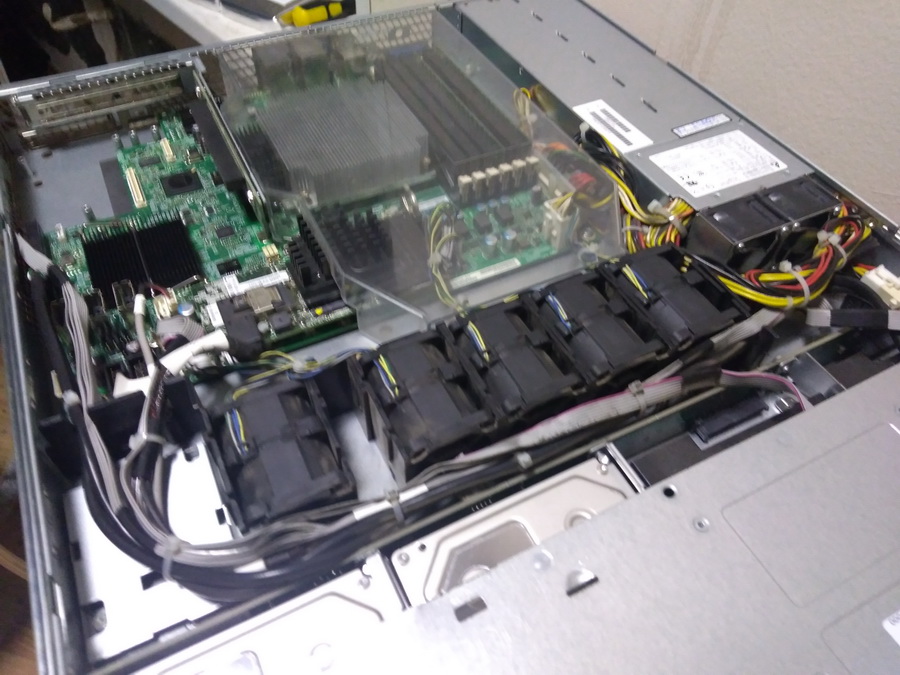 P 20180928 223906 - Восстанавливаем BIOS на сервере. Черный экран при загрузке.